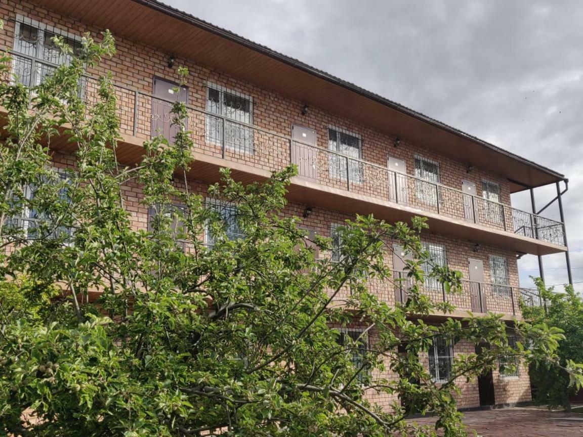 Taj Altyn Hotel Kaji-Say Exterior photo